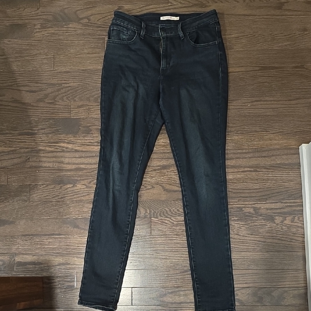 Levi's High Rise Dark Indigo Women's Jeans